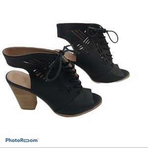 Restricted  Block Wood Heels Slingback  Black 6.5